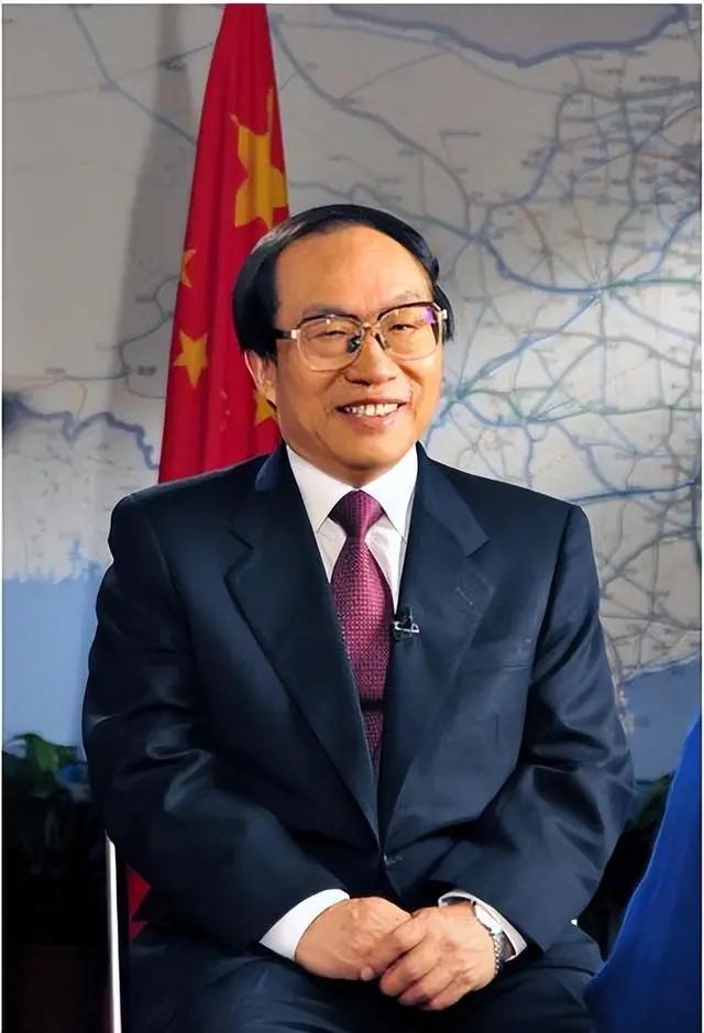 【推荐】刘志军：曾是铁道部高官，靠两任岳父晋升，敛财30个亿，被判死缓-铁道部刘志军涉案金额是多少