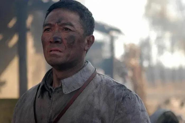 《亮剑》网大，从赚2500万到亏400万，只因李云龙穿西装打领带？-亮剑投资多少