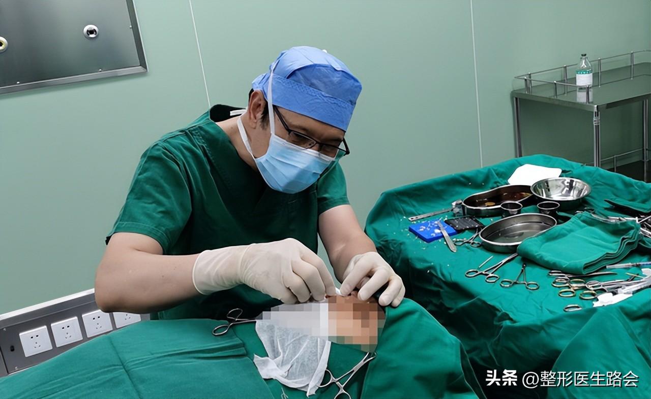 30+岁小伙儿鼻整形真实记录，82天“惊艳”所有人-韩式隆鼻效果图