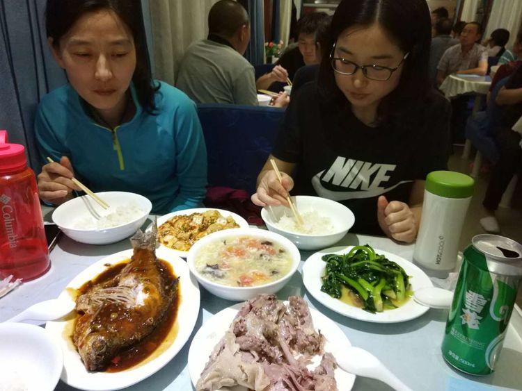 “啤酒免费喝不要钱”，还能一年盈利160万，生意经值得借鉴-卖啤酒饮料有多少利润