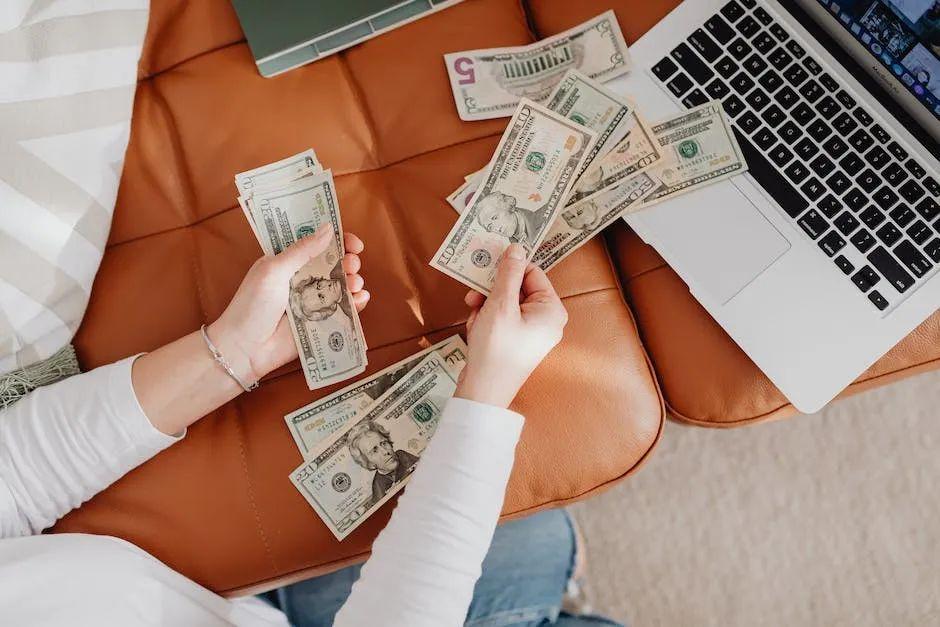 100万的存款跟100万的房，10年后哪个更值钱？内行：很多人都猜错-没年投资3万十年多少钱