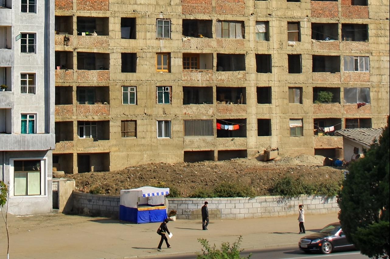 朝鲜人居住的“三无”小区，你觉得怎么样？-朝鲜房价多少钱