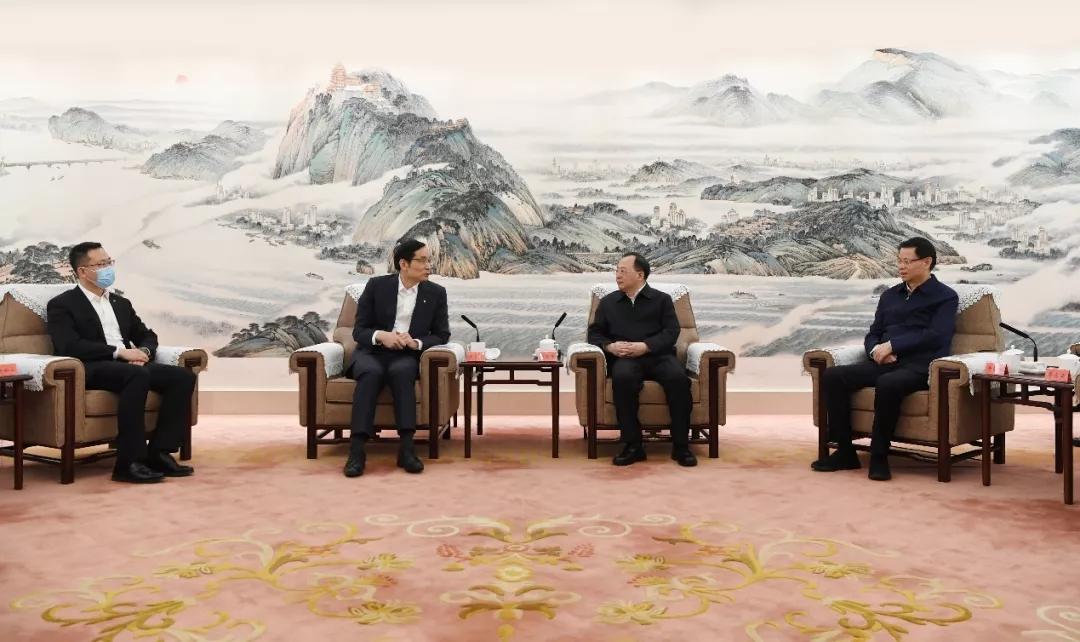 【推荐】中国建材集团董事长周育先拜会江苏省委领导并签约-中国建材股份有限公司董事长