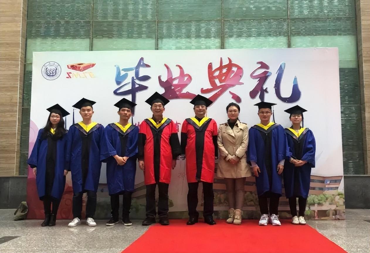 4线城市烟草公司员工晒年收入，网友看后满屏酸味，怪不得都想进-2016年收入达到多少