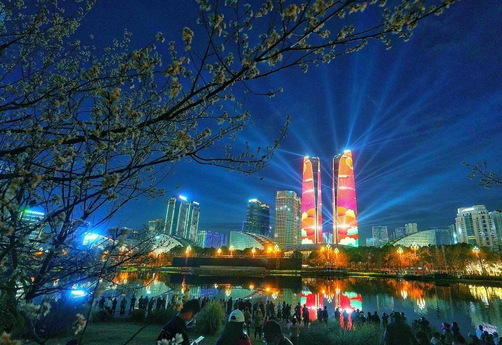 【推荐】中央为啥爱成都？西南国家中心城市成都为中国制造创7世界第一-成都银河磁体股份有限公司