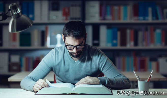 帮助您为日内交易做好准备的3个技巧-如何购买共同基金