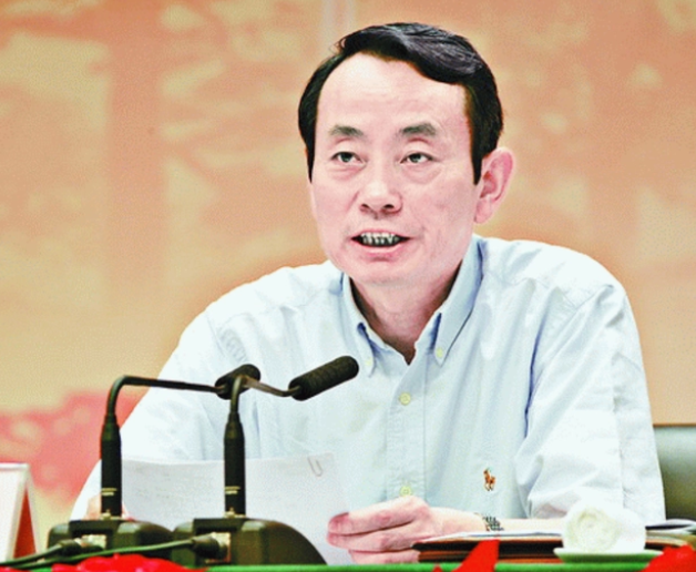 【推荐】中石油巨贪落马：靠油非法获利30亿，扬言生进中南海，死葬八宝山-中石油多少人落马