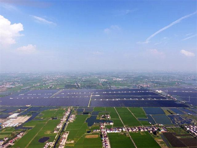 常州金坛：屋顶变“富矿”，分布式光伏领跑“双碳”新赛道-常州中信建设有限公司