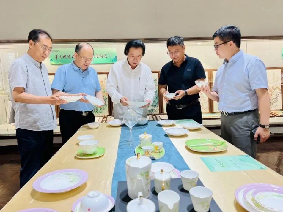 《山东陶瓷》走进华光国瓷-山东淄博华光陶瓷股份有限公司