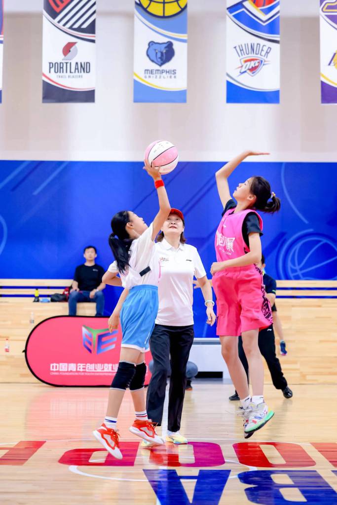 “粉色风暴”篮球联赛（北京站）落幕让更多女孩踏上篮球场-基金裕元
