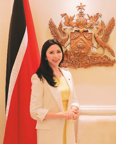 “来北京后，我很快适应了网购”（我在中国当大使（95））-广东凤凰网络科技股份有限公司