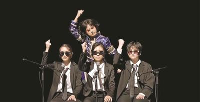 《一场很（没）有必要的春晚》：纪录片是伪的情绪和情感是真的-首控基金招聘