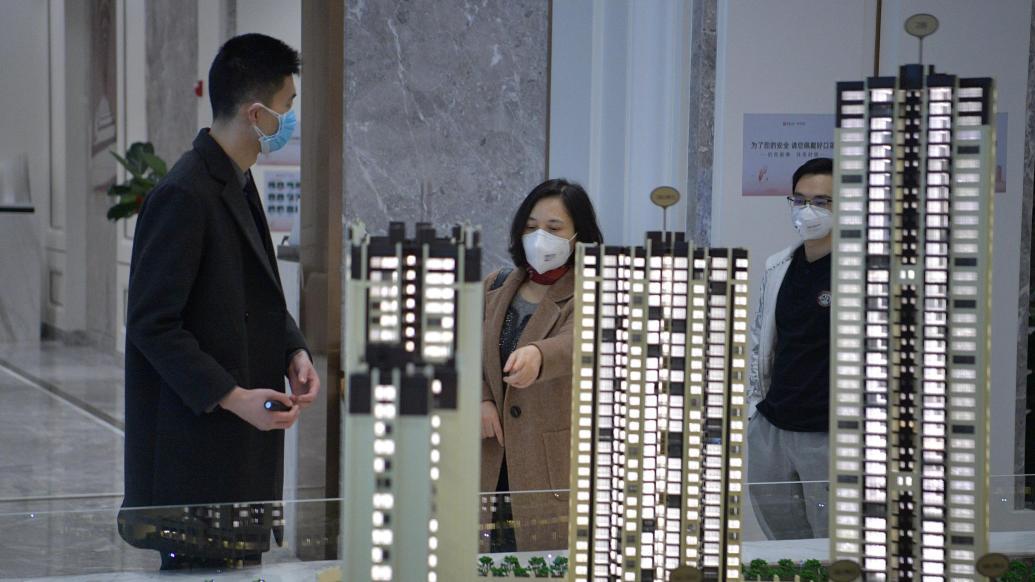 成都楼市稳步回升：去年超30个楼盘开盘售罄，“春节后预约看房排满了”-成都市民生置业有限公司
