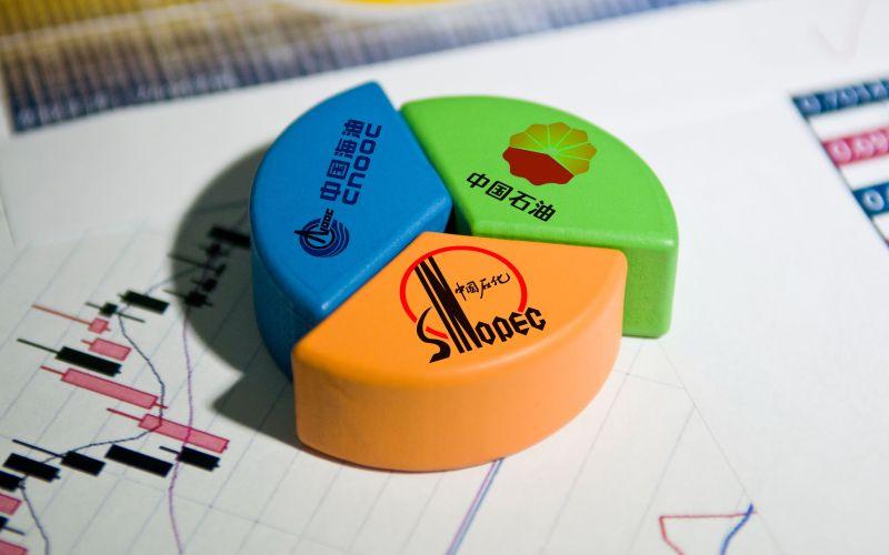 “三桶油”日赚9.79亿背后：慷慨分红1400亿估值或重塑-中国三桶油在高位时买了多少油井