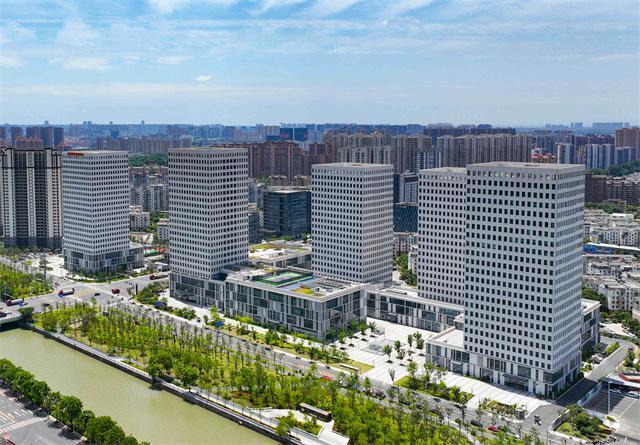 常州经开：以园聚链以链集群特色园区牵引高质量发展报道-常州龙城生态建设发展有限公司