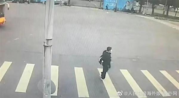 “足不出户日入一千，要不要了解下？”-平安越人生保险每年返利多少