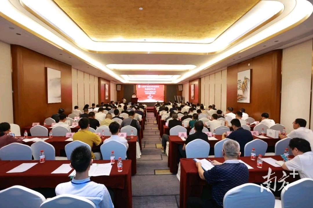 东莞市出租车行业协会吸纳网约车平台和汽车租赁企业加入-汽车租赁行公司章程.