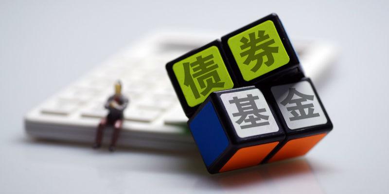 大额赎回频现、净值异常大涨蜂巢基金旗下债基怎么了？-赎回基金净值