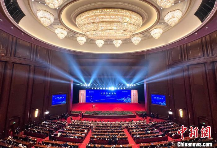 荣氏家族后人荣智健江苏叙乡情话商机-中国荣氏家族有多少钱