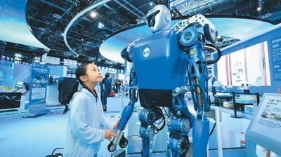 “能一次看到这么多高科技产品，真是大饱眼福！”-北京互动万通网络科技有限公司