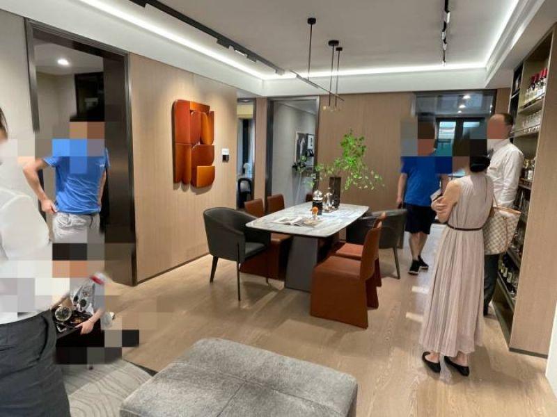 “一成首付”难激浪花，上海端午楼市仍“深度博弈”，业主“送中介宾利”求出货-上海新房首付多少