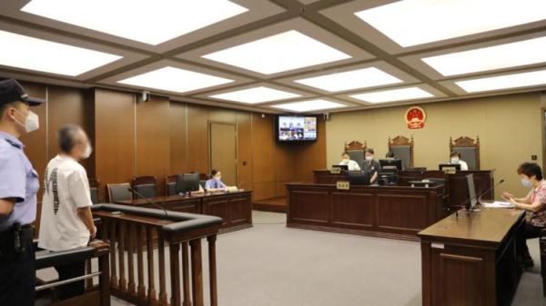 “一镜到底”下单，不料到手竟是赝品！-人民币21吨有多少钱