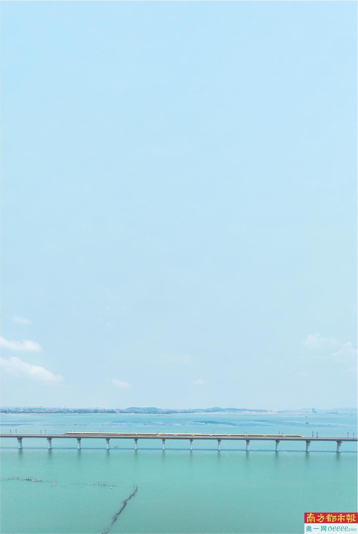 “贴地飞行”的新一代高铁来了-高铁crh380现在时速多少