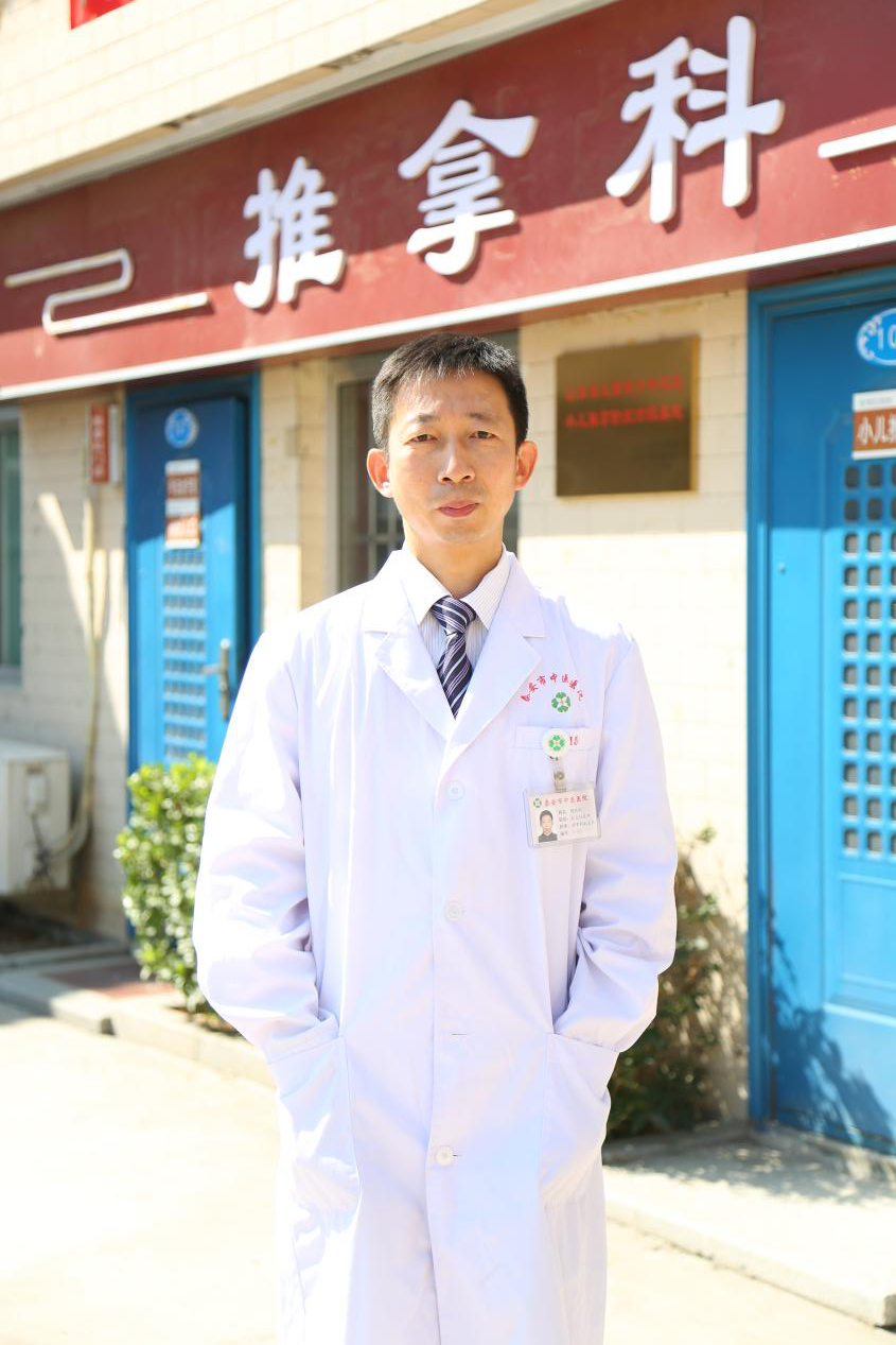 青少年脊柱侧弯怎么办？泰安市中医医院推拿整脊正当时-十岁的孩子矫正牙合适吗