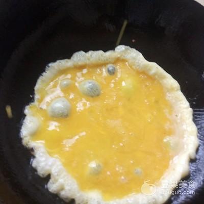 菠菜鸡蛋怎么炒，菠菜和鸡蛋怎么炒好吃（鸡蛋炒菠菜的做法）