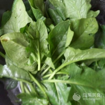 菠菜鸡蛋怎么炒，菠菜和鸡蛋怎么炒好吃（鸡蛋炒菠菜的做法）