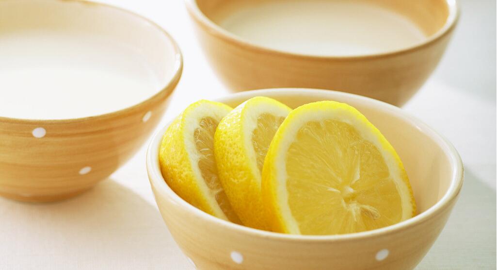 柠檬水的正确泡法，柠檬水的正确泡法是什么（教你如何正确冲泡柠檬水）