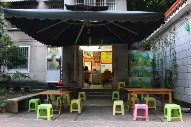 明秀东路179号广西中医药大学学生宿舍小区，2021广西中医药大学地址在哪里（请把我留在广西中医药大学）