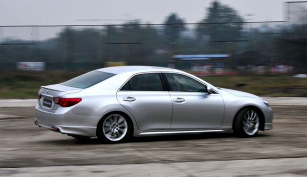 锐志油耗多少，锐志油耗多少钱一公里（V6后驱属锐志）