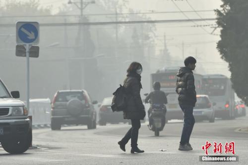 大气污染层是几米到几米，大气污染物一般在几层（600米以下低空为污染层）