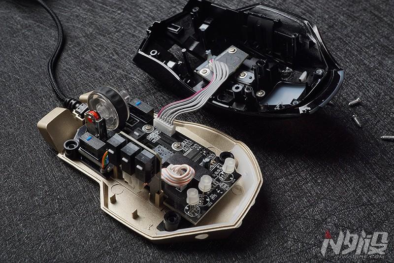 森松尼鼠标s-m11拆解教程，森松尼S-M11游戏鼠标拆解评测