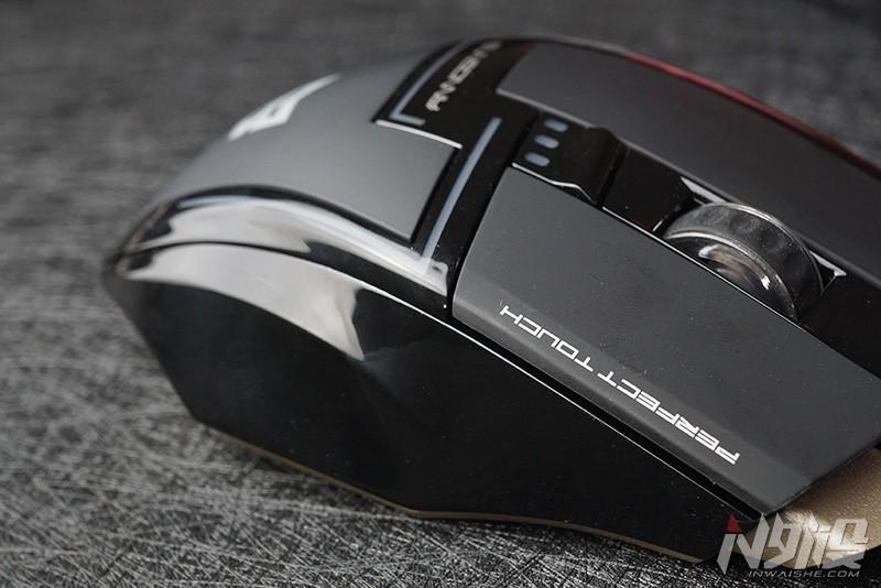 森松尼鼠标s-m11拆解教程，森松尼S-M11游戏鼠标拆解评测