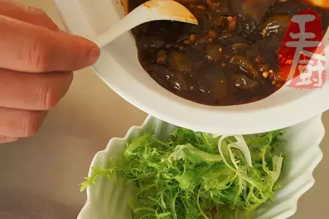 老醋蜇头做法是什么，老醋蜇头做法是什么味道（何以开胃？老醋蛰头咯~）