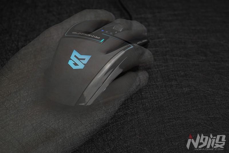 森松尼鼠标s-m11拆解教程，森松尼S-M11游戏鼠标拆解评测