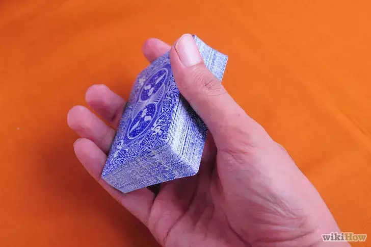 一学就会的纸牌魔术：变四张A，一学就会的纸牌魔术（一分钟教会你经典的扑克魔术）
