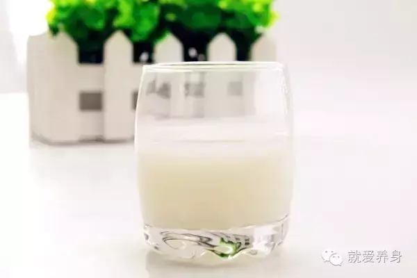 田七粉的正确吃法与功效，三七粉的正确吃法（每天一勺它保健康延寿命）