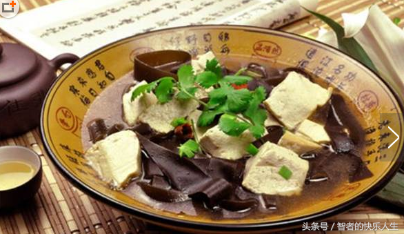 核桃是碱性食品吗，核桃是碱性食品还是酸性食品（对女人皮肤好的是这些碱性食物）