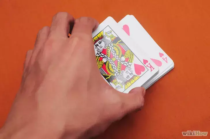 一学就会的纸牌魔术：变四张A，一学就会的纸牌魔术（一分钟教会你经典的扑克魔术）