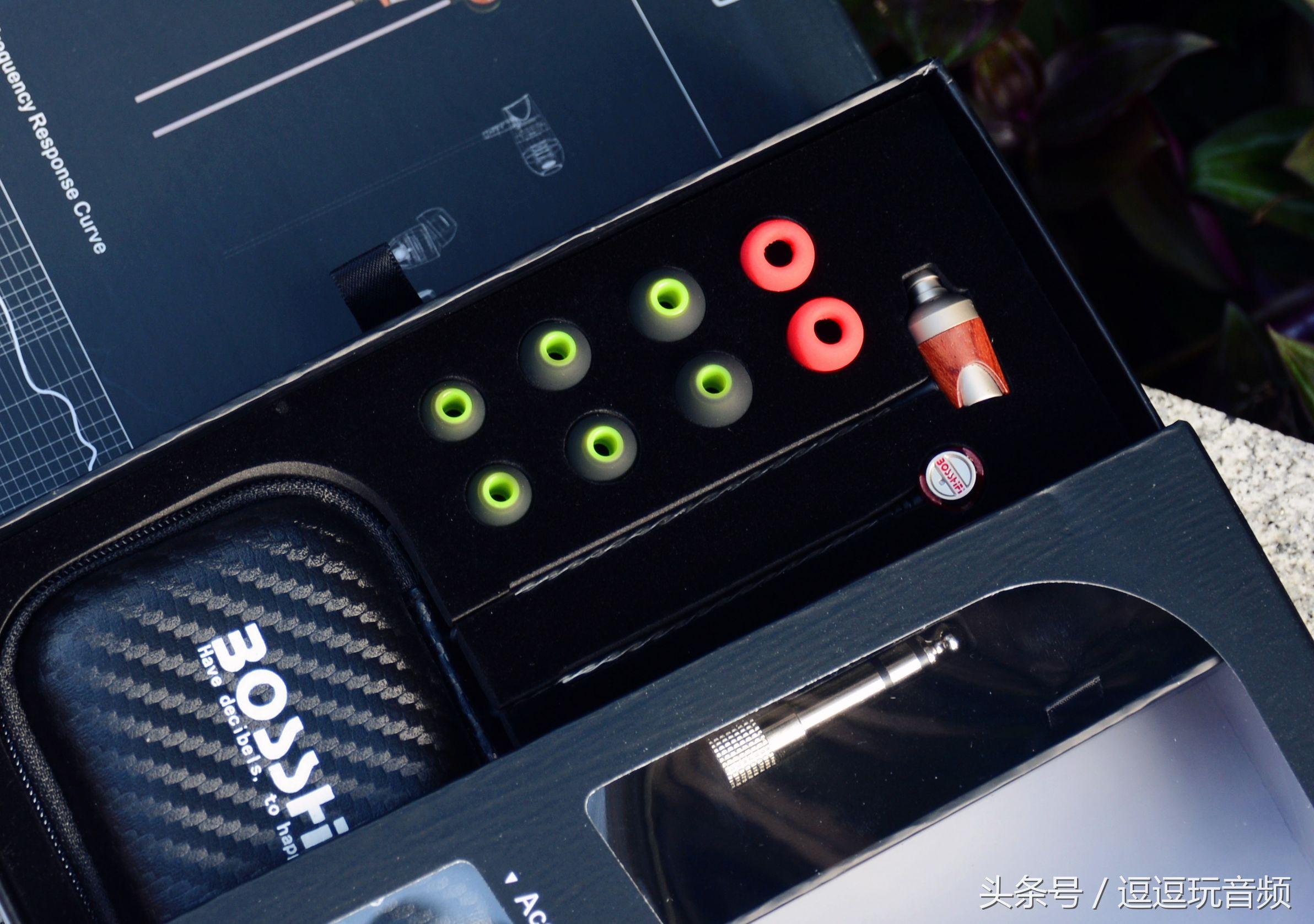 黑色信封歌词，黑色信封的歌词（透彻心扉的声音——BLON圈铁耳塞评测）