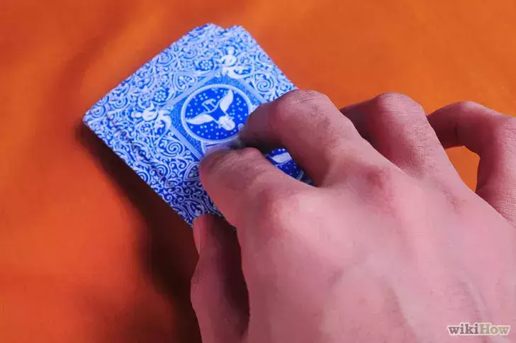 一学就会的纸牌魔术：变四张A，一学就会的纸牌魔术（一分钟教会你经典的扑克魔术）