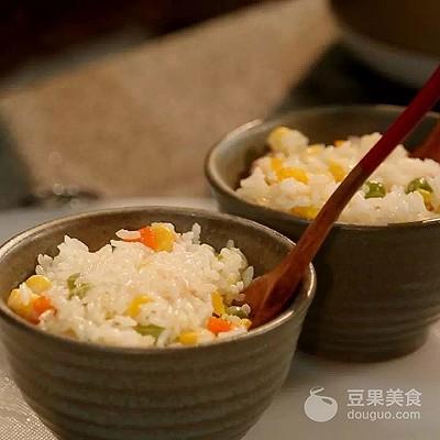 五色饭的做法，五色饭的做法及由来（五彩焖饭—超简单超快手）