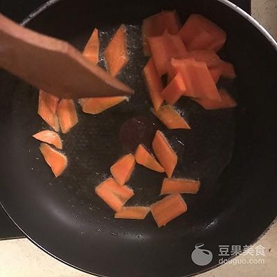 木耳胡萝卜炒山药的做法分享