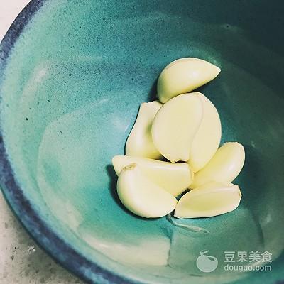 蒜蓉基围虾的做法，蒜蓉基围虾的家常做法怎样做（简单超方便#西王鲜味道#）