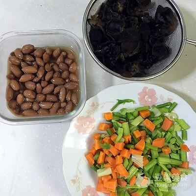 五香花生米怎麼煮,水煮花生米怎麼煮( 三分鐘巧煮五香花生米>)