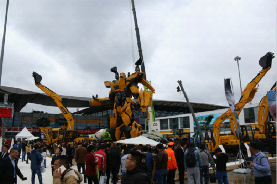 青岛雷沃工程机械集团 西海岸杨帆起航雷沃工程机械的新起点