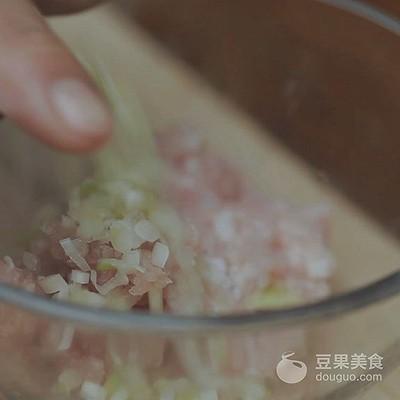 炖猪心汤的做法，炖猪心汤的做法和功效（猪心汤——汤店的做法）